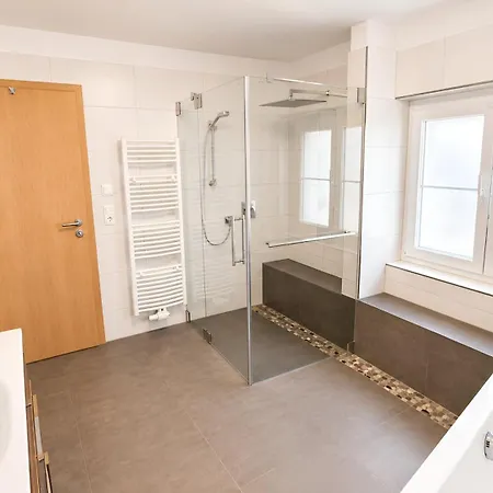 Apartment Großzügiges Mit Eigenem Bad Nähe Pferdezentrum Stadl-Paura